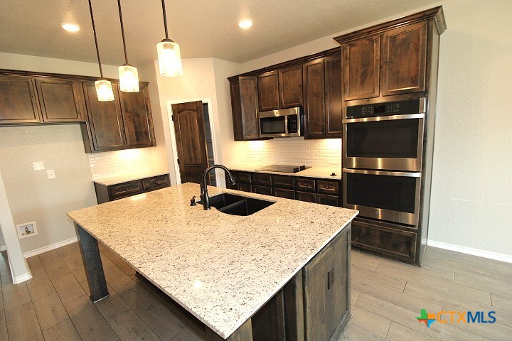 5206 La Terraza Lane