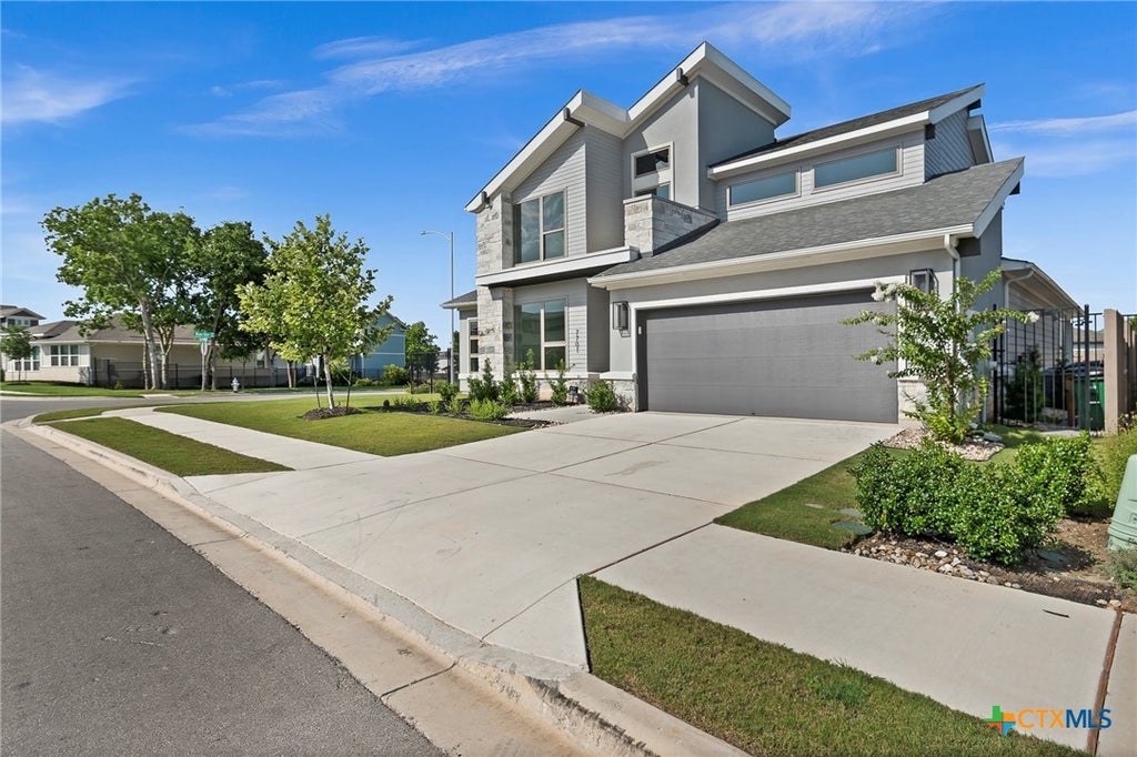 Photo of 7701 Boyd Haven Drive, Austin, TX 78744 (MLS # 628028)