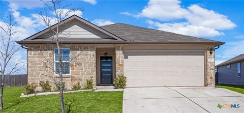 1425 London Way Lockhart TX 78644