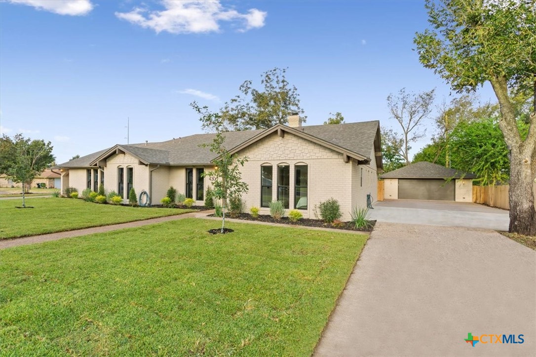 4306 Spanish Oak Road