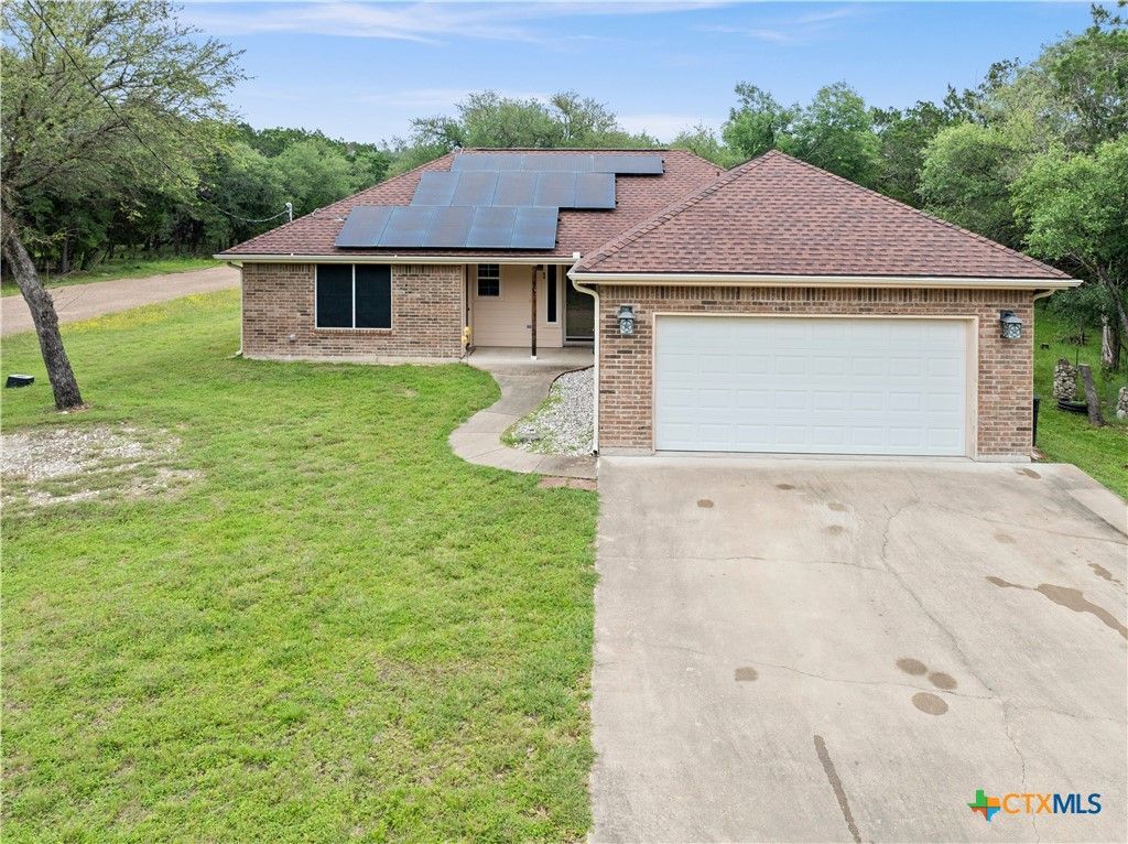 Photo of 1 Coveview Drive, Morgans Point Resort, TX 76513 (MLS # 613374)
