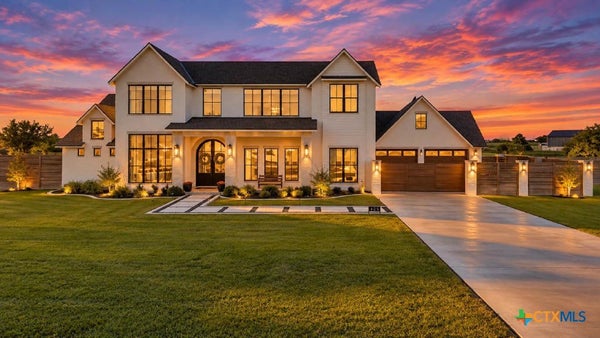 425 SENDERA LOOP, VICTORIA, TX 77904 - Image f5303b97d16e8a10b66e6fff6a0e980d/584608024