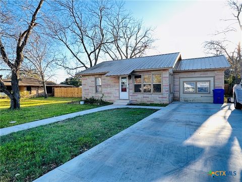 A home in Yoakum