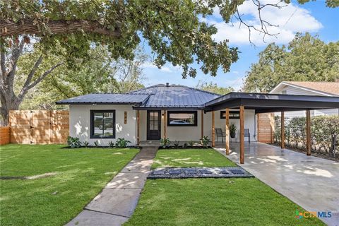 Photo of 947 Field Street, San Marcos, TX 78666 (MLS # 596317)