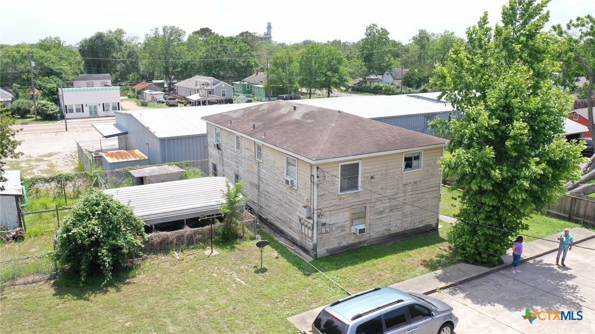 305 E River Street