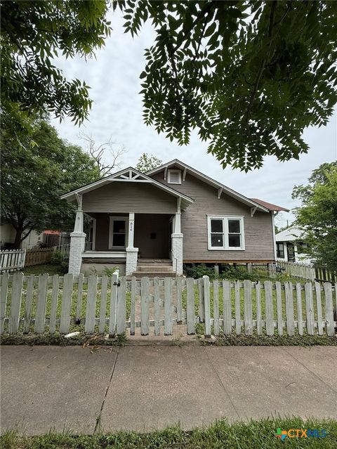 Photo of 816 N 2nd Street, Temple, TX 76501 (MLS # 615209)