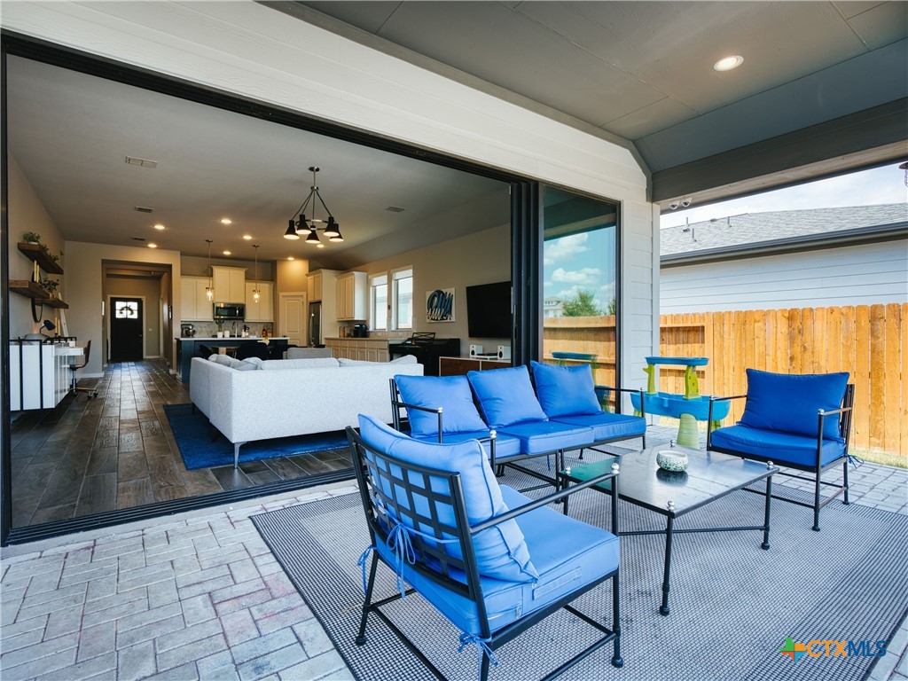 8104 Silhouette Street