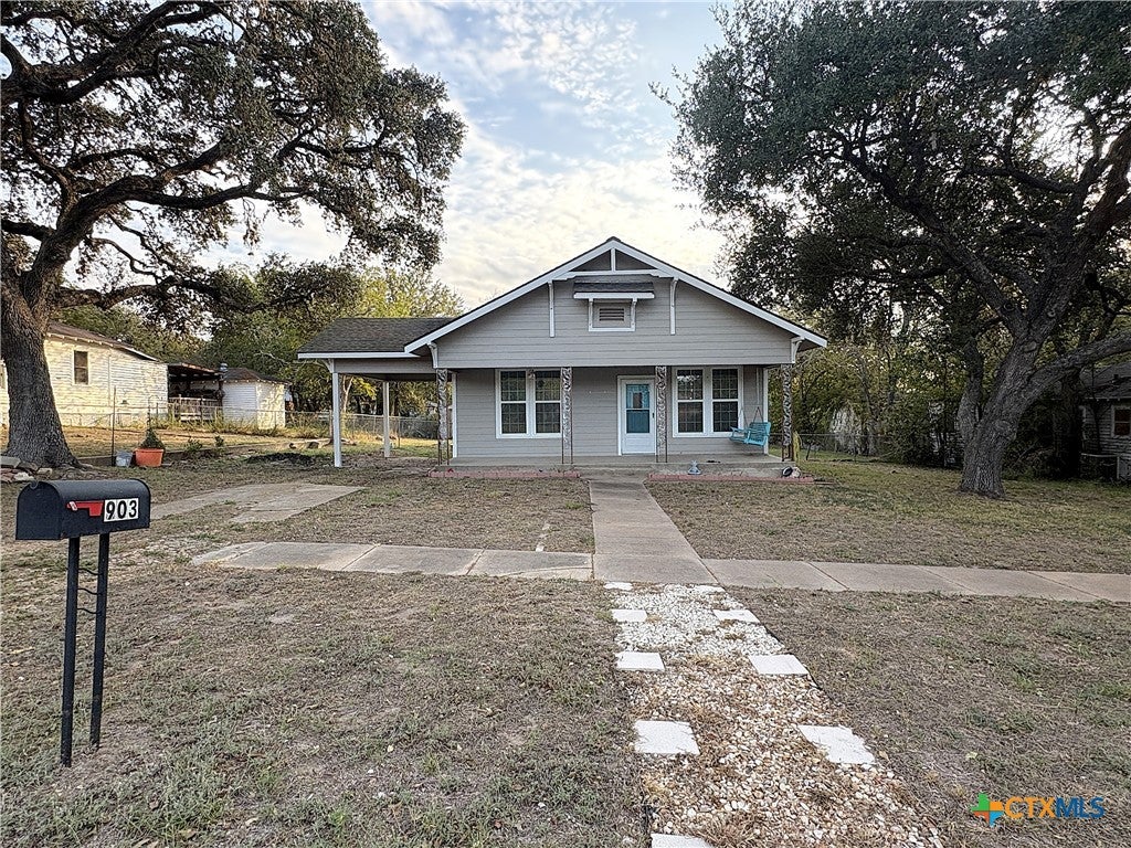 Photo of 903 E Morgan Avenue, Cuero, TX 77954 (MLS # 628149)
