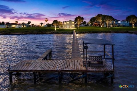 Photo of 1838 W Bayshore Drive, Palacios, TX 77465 (MLS # 612560)