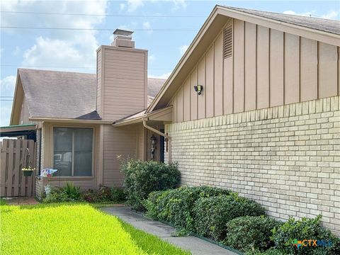 Photo of 214 Rattan Drive, Victoria, TX 77901 (MLS # 619113)