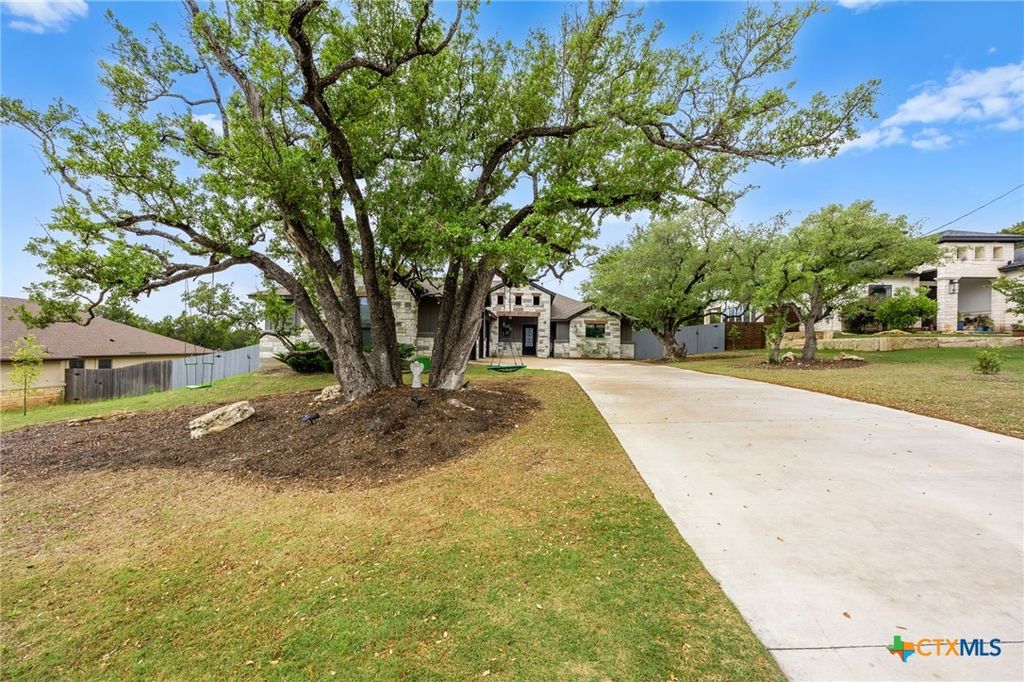 Photo of 105 Algarita Cove, Georgetown, TX 78633 (MLS # 610788)