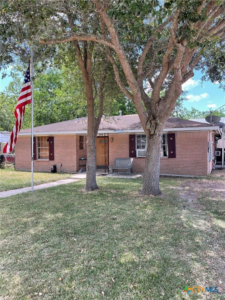 Photo of 399 Pecan Street, Lolita, TX 77971 (MLS # 622857)
