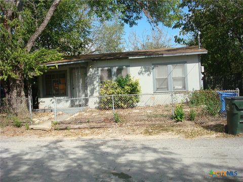 Photo of 228 Lopez Street, Seguin, TX 78155 (MLS # 595922)