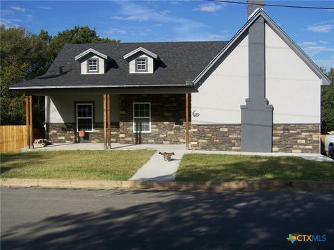 Photo of 309 N 10th Street, Gatesville, TX 76528 (MLS # 596337) Photo of 309 N 10th Street, Gatesville, TX 76528 (MLS # 596337)