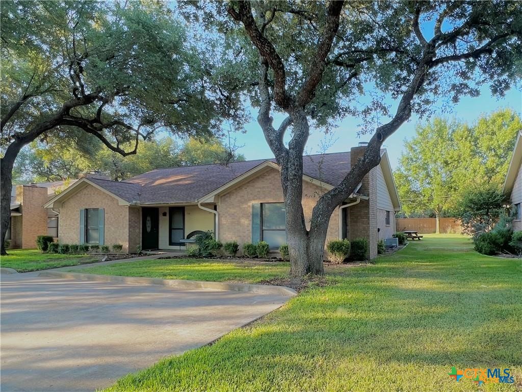 Photo 1 of 47 — 727 Royal Street 709,711,717,719,725 & 727, Salado, TX 76571