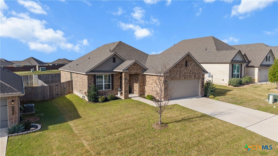 5725 Redfish Court