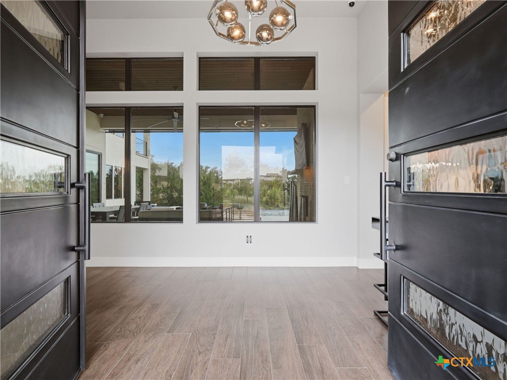 5913 Verden Ridge