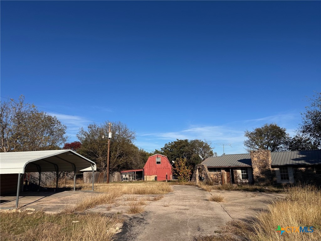 899 & 917 County Road 4810