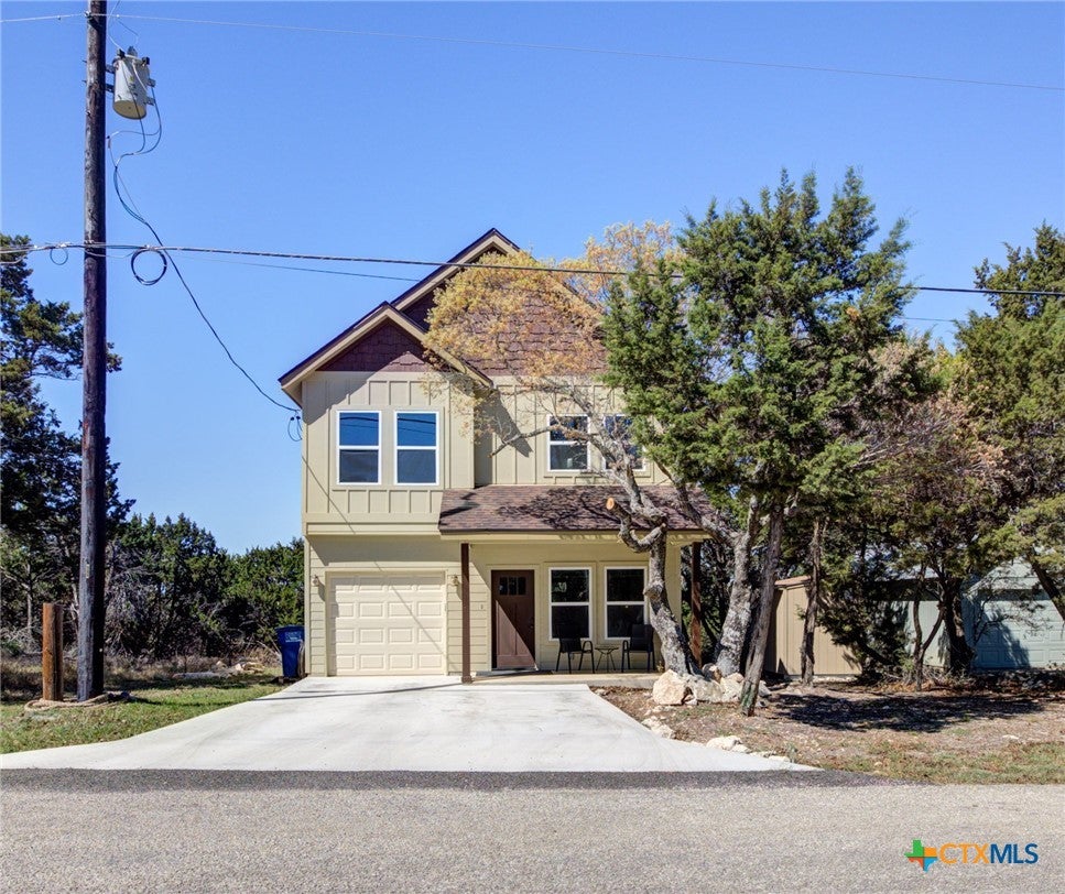 Photo of 1577 Whispering Hills Drive, Canyon Lake, TX 78133 (MLS # 607224)