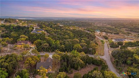 806 Rutherford Fischer TX 78623