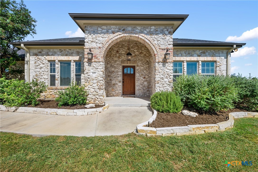 201 Campo Colinas Drive