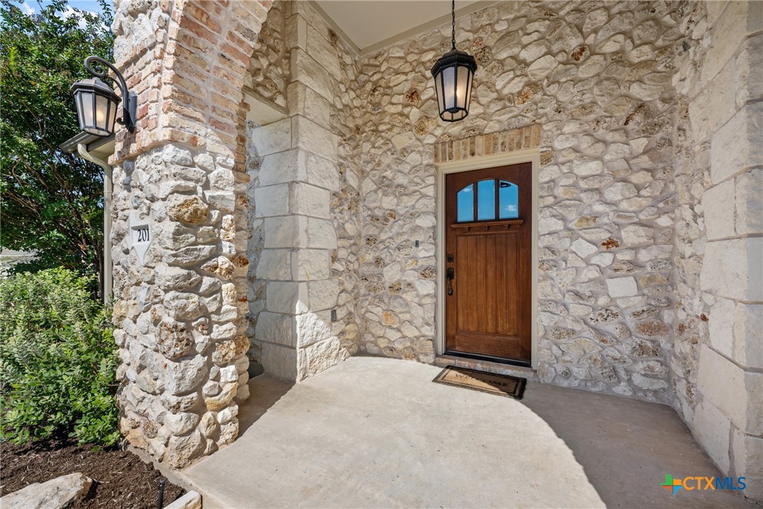 201 Campo Colinas Drive