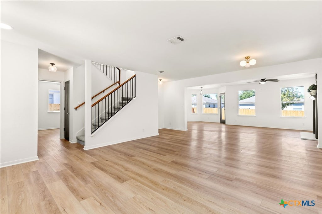 Photo of 208 Langely, Kyle, TX 78640 (MLS # 612547)