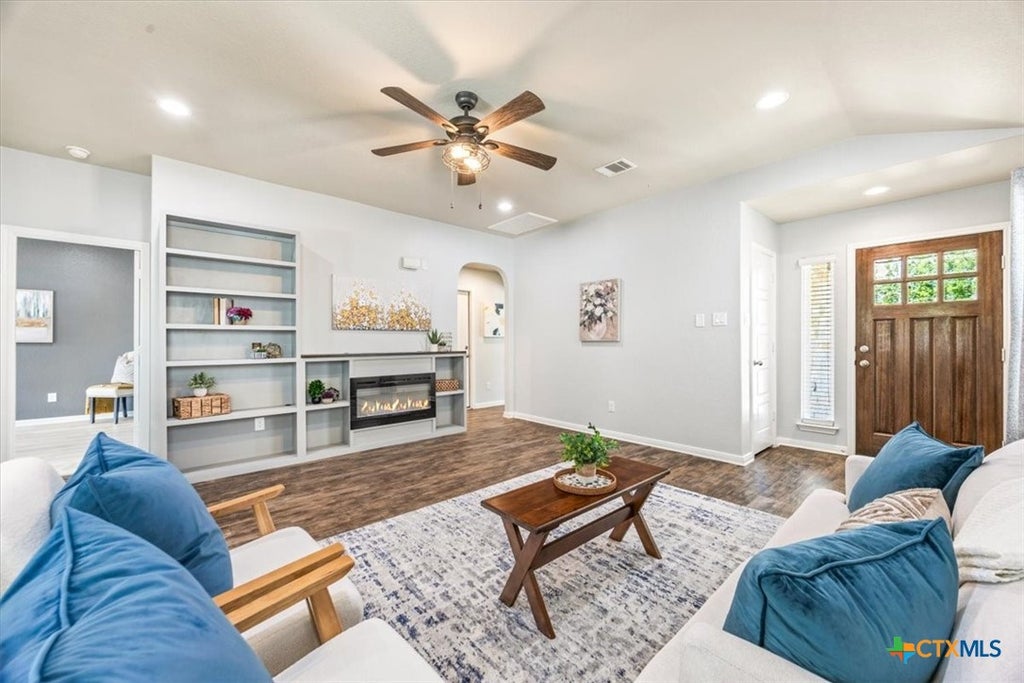 Photo of 472 Mallow Drive, New Braunfels, TX 78130 (MLS # 619998)