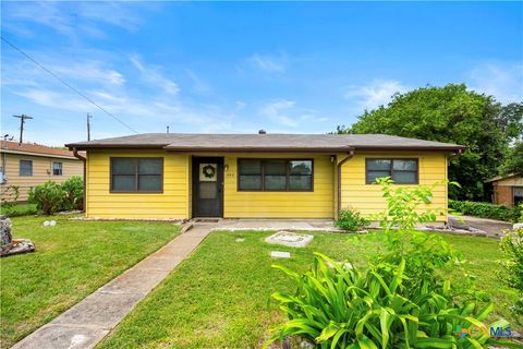 Photo of 202 Northside Drive, Harker Heights, TX 76548 (MLS # 617101)