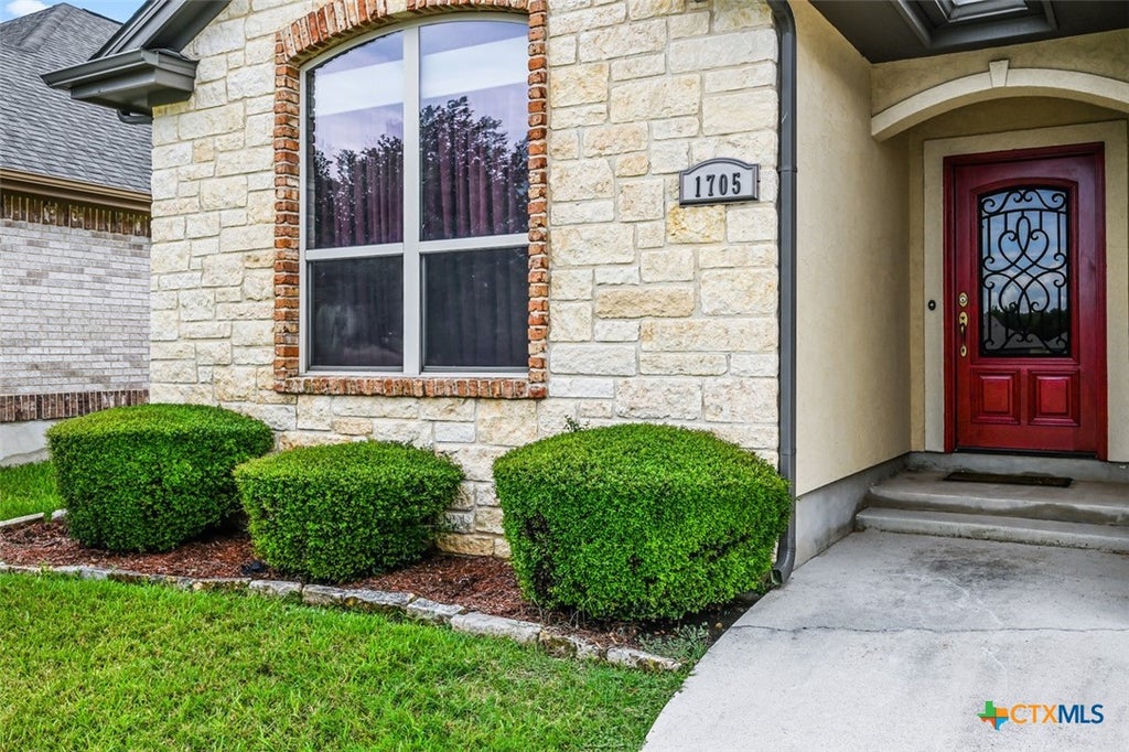 Photo of 1705 Sudberg, Seguin, TX 78155 (MLS # 612542)
