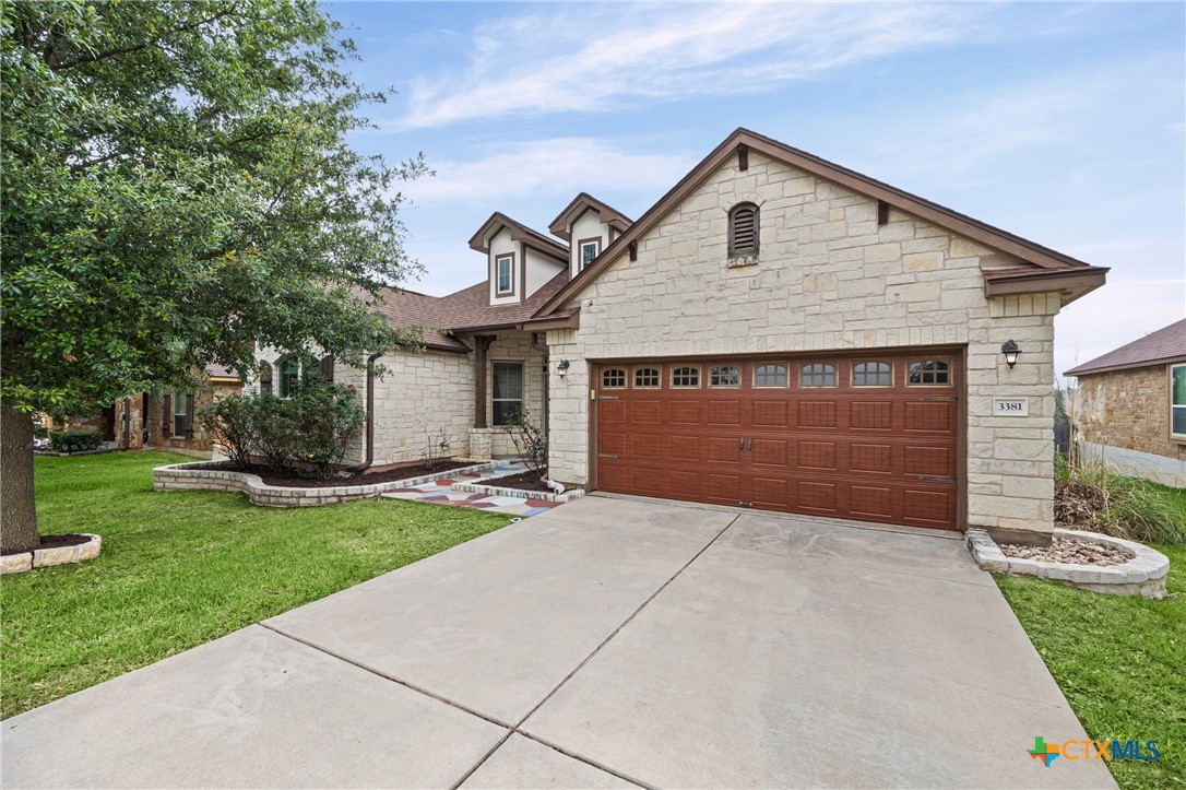 3381 Vineyard Trail