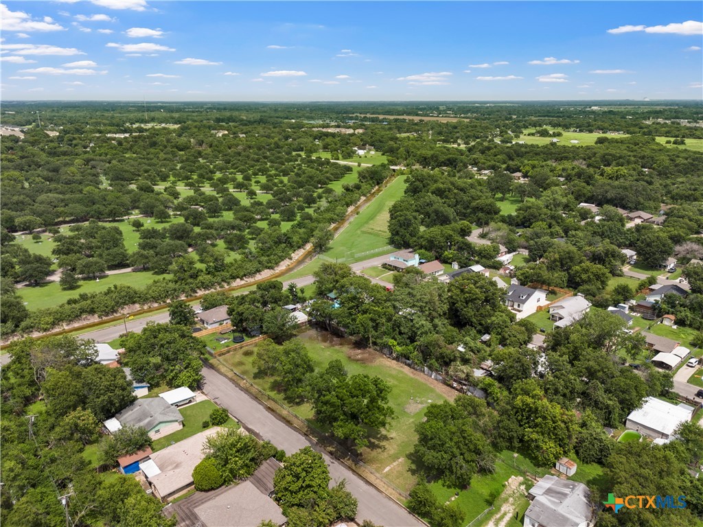 908,912,916,920,924 Church Avenue 924