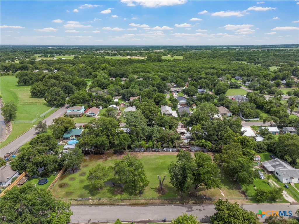 908,912,916,920,924 Church Avenue 924