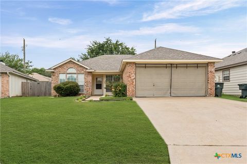 Photo of 908 SILVER STONE Drive, Temple, TX 76502 (MLS # 615857)