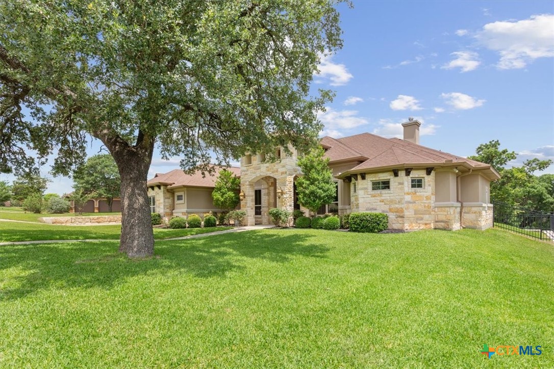 2125 Balcones Place