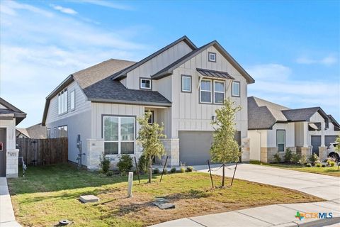 Photo of 1027 Haystack St, New Braunfels, TX 78130 (MLS # 594652)