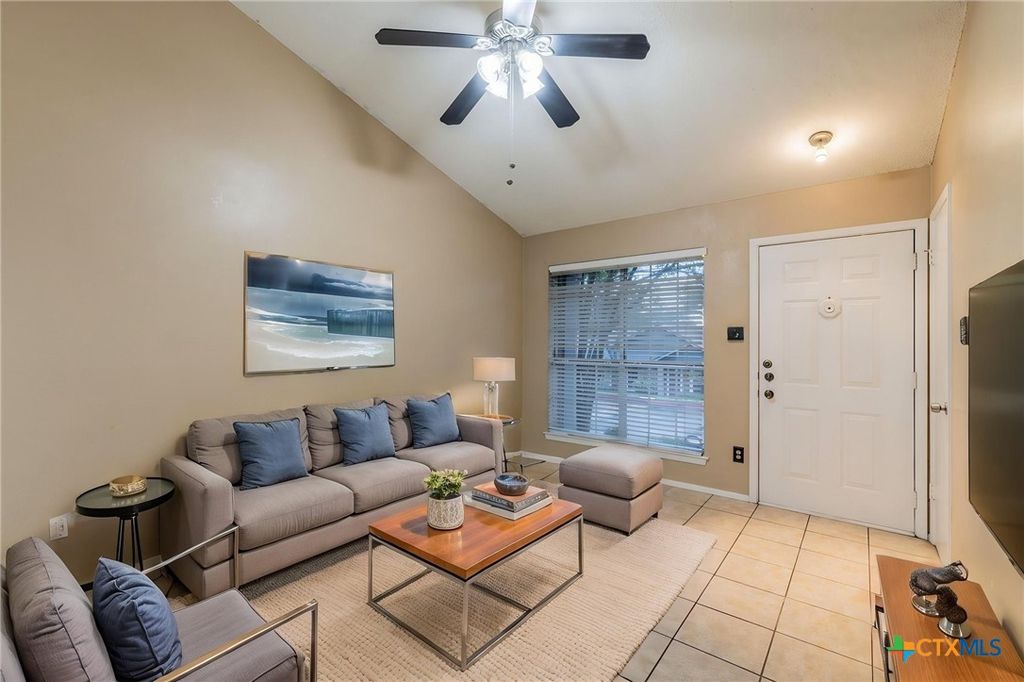 Photo of 1015 E Yager Lane #172, Austin, TX 78753 (MLS # 611465)