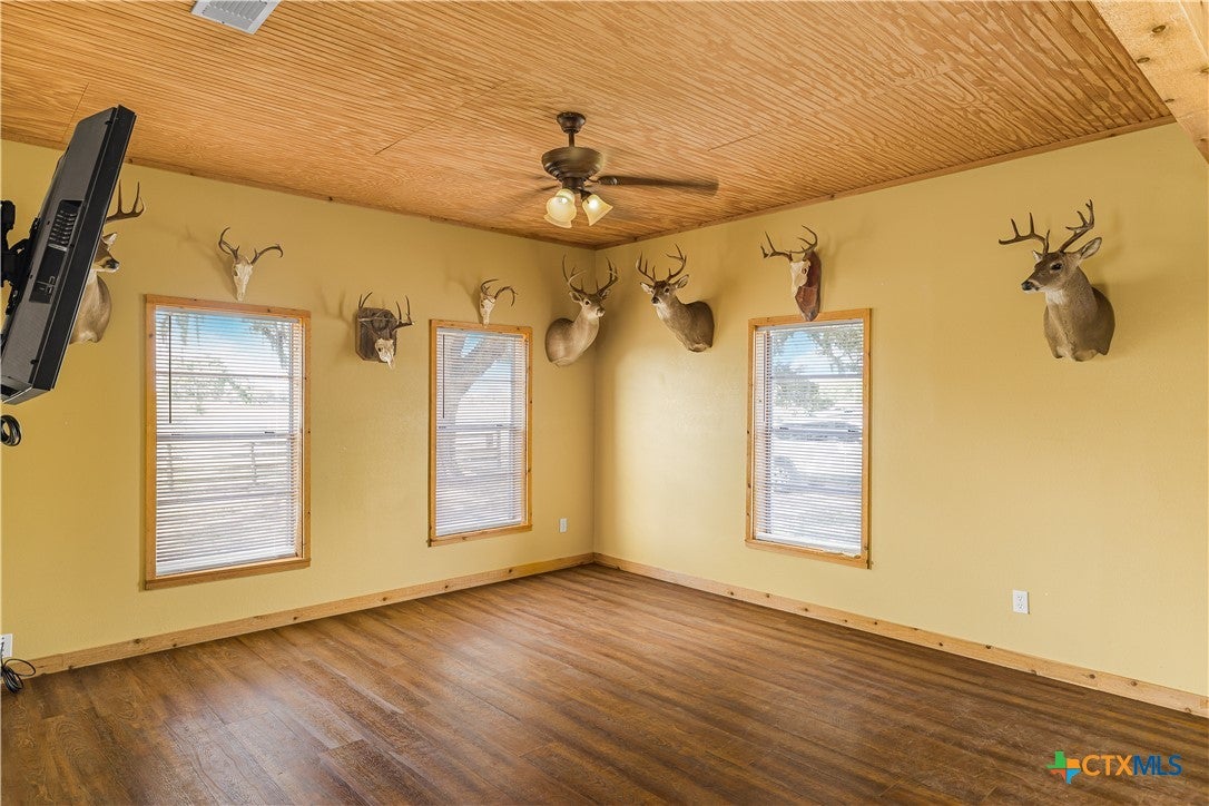 4526 E State Highway 111