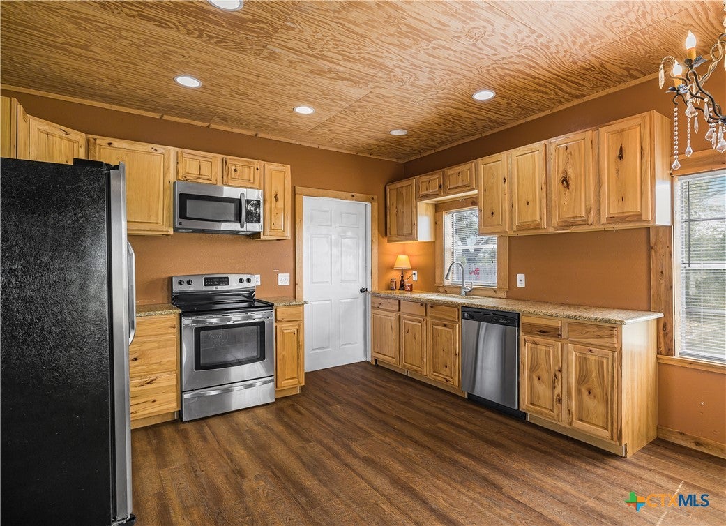 4526 E State Highway 111