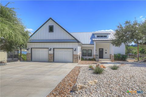 Photo of 1799 Lakeside Drive, Canyon Lake, TX 78133 (MLS # 606353)