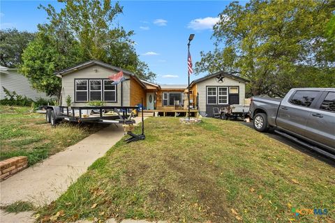 Photo of 807 Carrie Avenue, Killeen, TX 76541 (MLS # 596634)