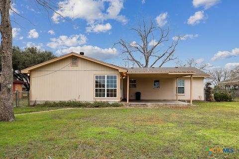 A home in Cuero