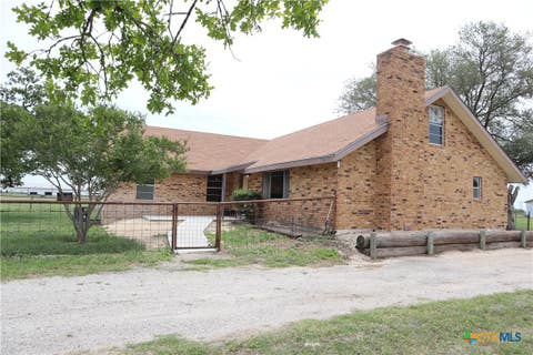 Photo of 707 Old Seguin Luling Rd, Seguin, TX 78155 (MLS # 620149)
