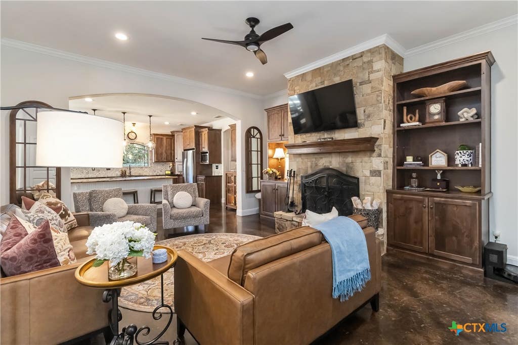 Photo of 412 Elmwood Drive, New Braunfels, TX 78130 (MLS # 616363)
