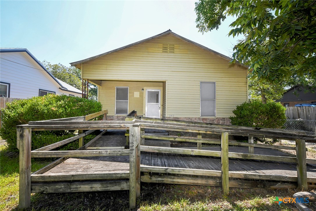 242 E Austin Street