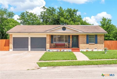 Photo of 1010 Goode Drive, Killeen, TX 76543 (MLS # 615016)