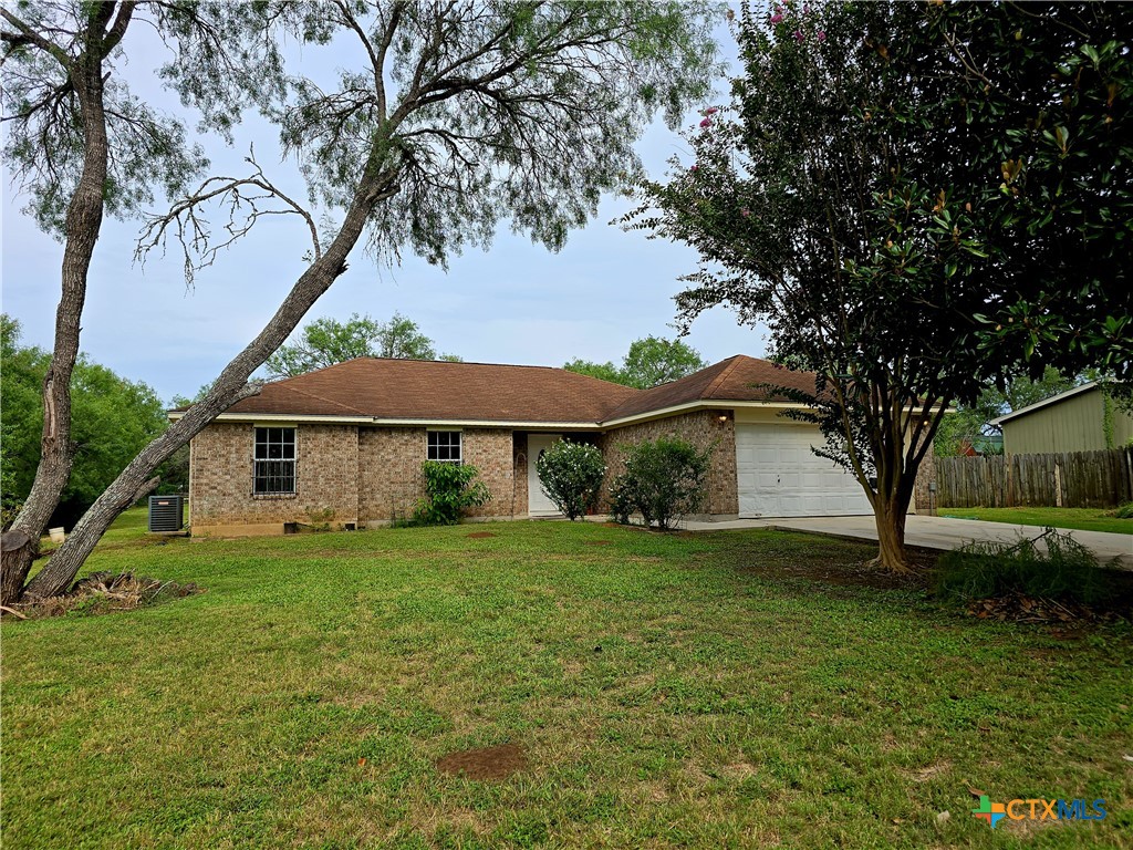 View Seguin, TX 78155 house