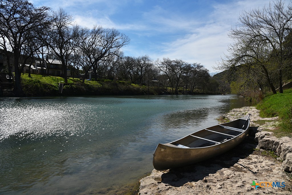 New Braunfels, Texas 78132, United States, 3 Bedrooms Bedrooms, ,3 BathroomsBathrooms,Residential,Pending,93641
