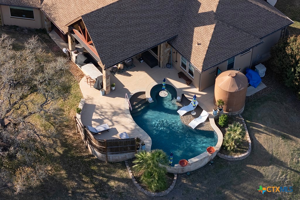 New Braunfels, Texas 78132, United States, 3 Bedrooms Bedrooms, ,3 BathroomsBathrooms,Residential,Pending,93641