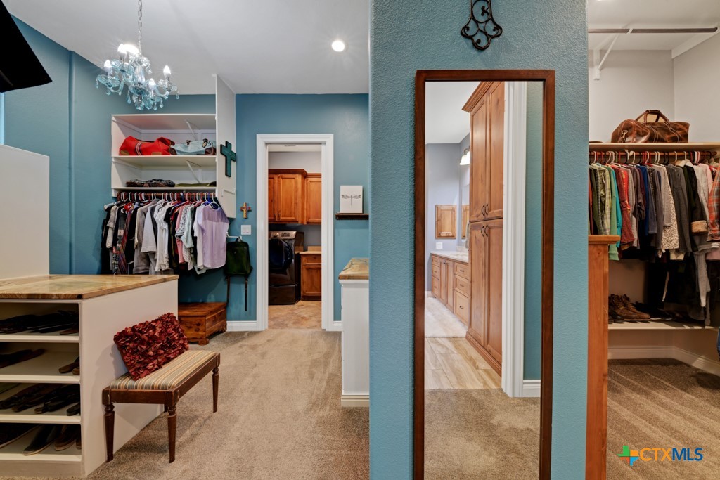 New Braunfels, Texas 78132, United States, 3 Bedrooms Bedrooms, ,3 BathroomsBathrooms,Residential,Pending,93641